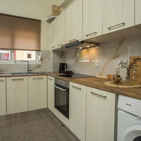 Apartment Filoxenia House