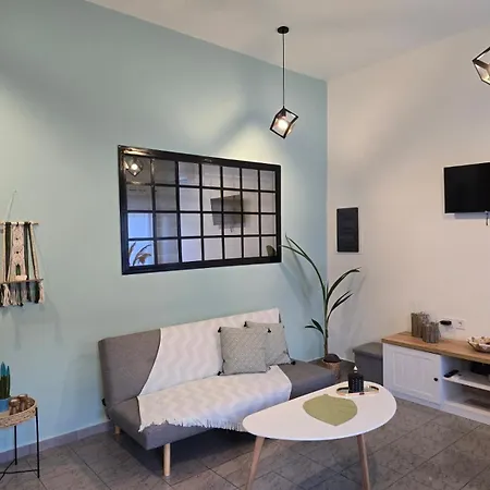 Apartment Filoxenia House *