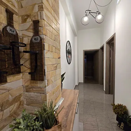 Filoxenia House Daire Kremastí