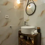 Filoxenia House * Κρεμαστή